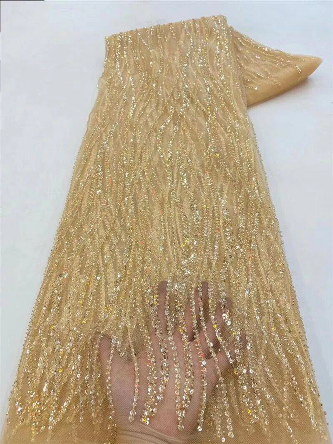 Goldfarbener Afrika-Stickerei- – Glitter Tablecloth Bewertung und Preis